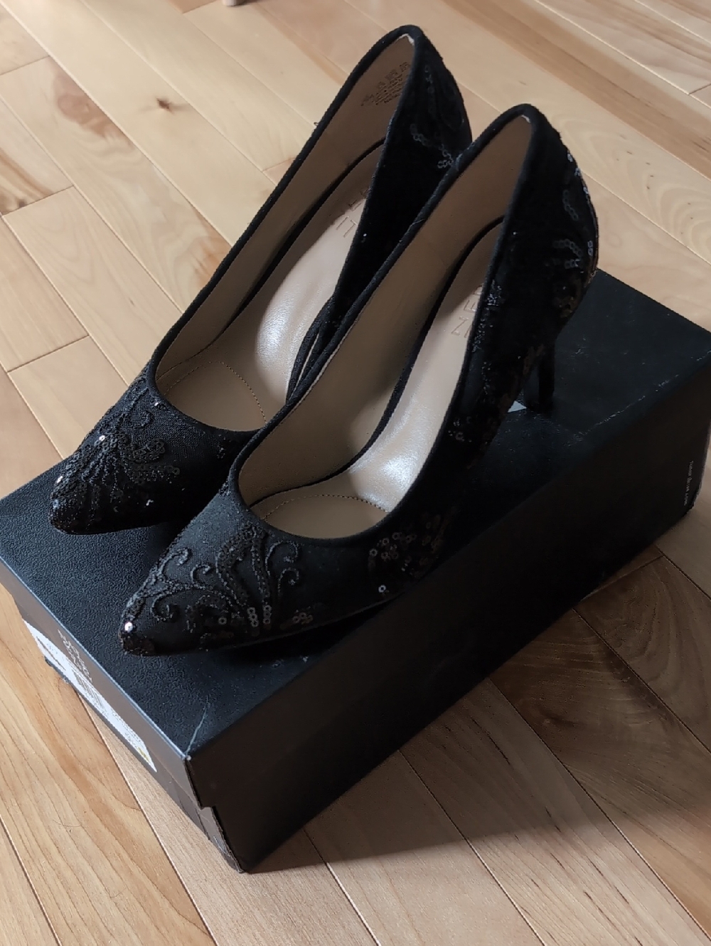 Naturalizer Black Sequin Pointed-Toe High Heels